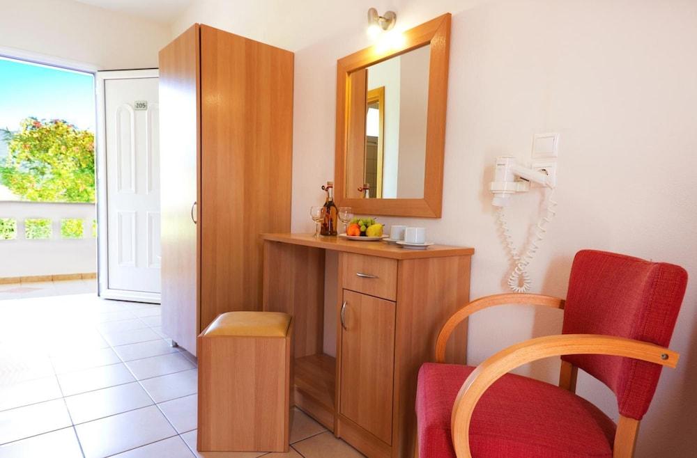 Filia Hotel And Apartments Тасос Экстерьер фото